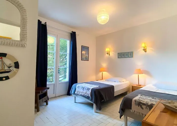 A Proximité De La Et Du Centre Village, Confort Villa