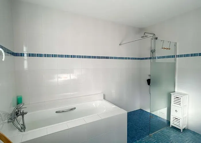 Villa A Proximité De La Et Du Centre Village, Confort